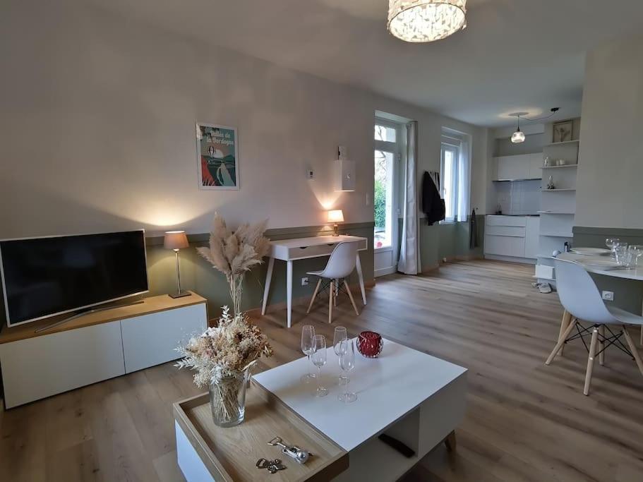 Appartement Cosy Avec Jardin Cloture Bretenoux Екстериор снимка